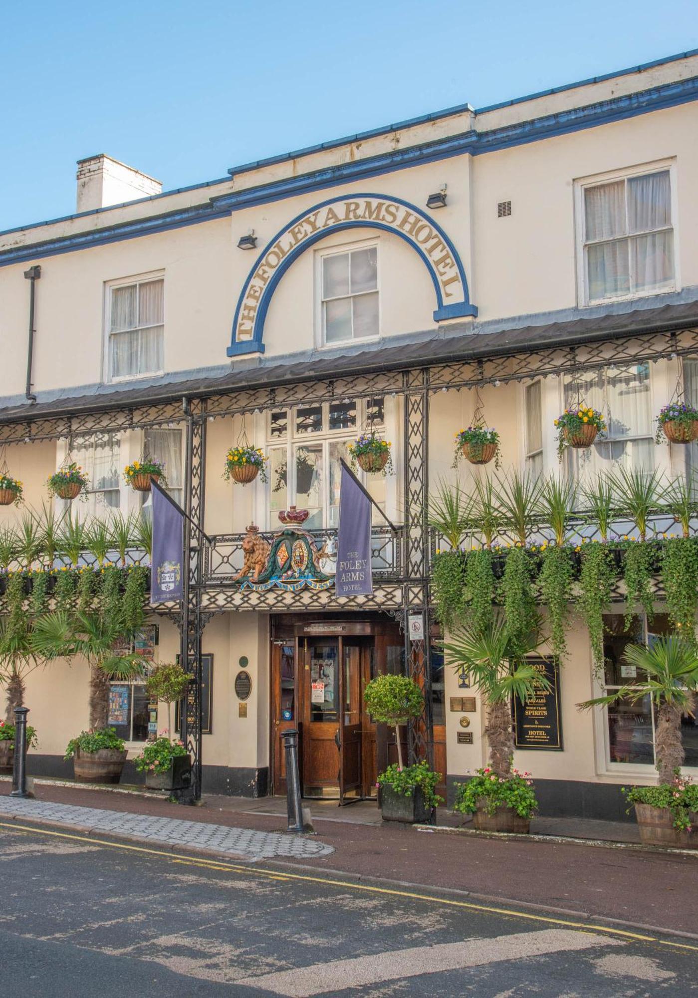 Foley Arms Hotel Great Malvern Εξωτερικό φωτογραφία